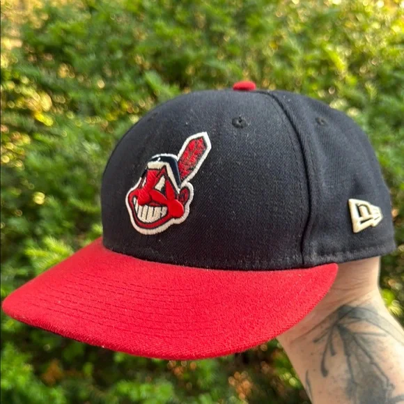 Early 2000’s Cleveland Indians Chief Wahoo Fitted Baseball Hat - Picture 1 of 7